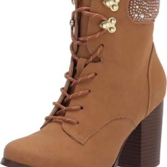 XOXO Women's Maddie Fashion Heeled Ankle Boot, Beige, Size 5 - Picture 5 of 7